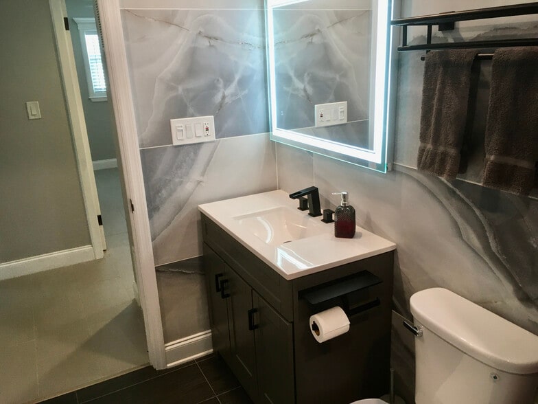 Backlit vanity - 658 64th Ave S