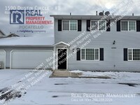 Building Photo - MOVE IN SPECIAL - 3 Bedroom 1.5 Bath Apart...