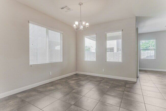 Building Photo - 1946 N 55th Pl