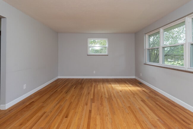 Building Photo - 2344 Alice Bell Rd