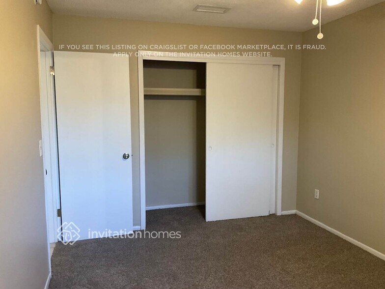 Building Photo - 2194 Oak Grove Dr