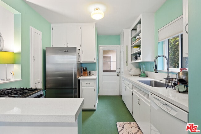 Building Photo - 948 20th St