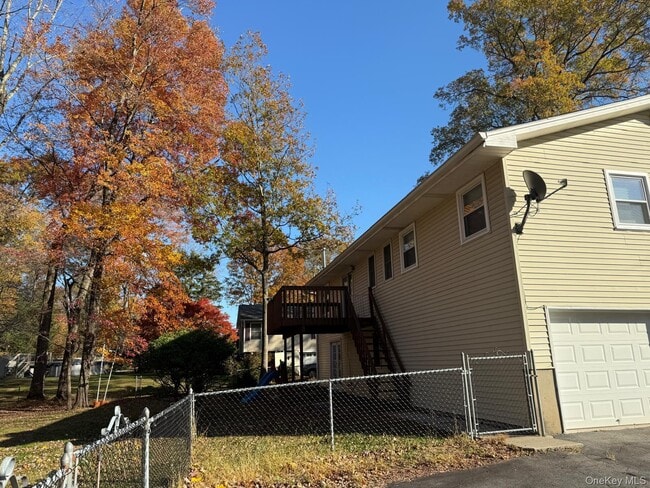 Building Photo - 5 Beverly Pl