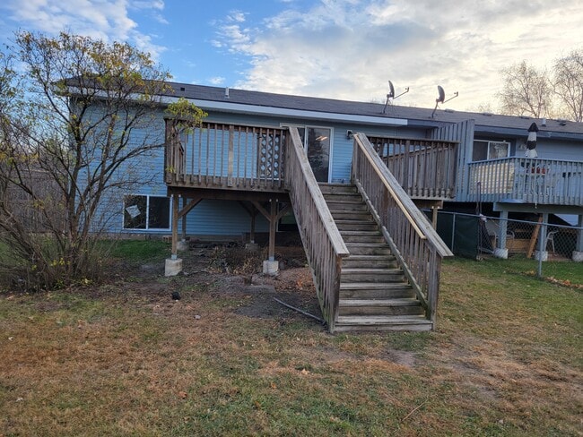 Building Photo - 11024 Swallow St NW