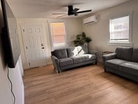 Building Photo - 108 E James St