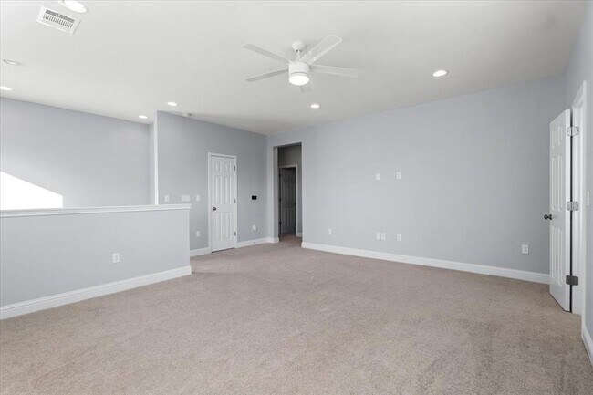 Building Photo - 5112 Globe Mallow Dr