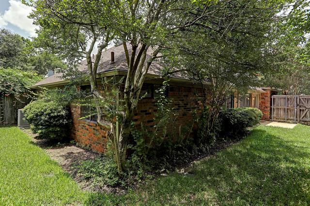 Building Photo - 3852 Beaumont Ln