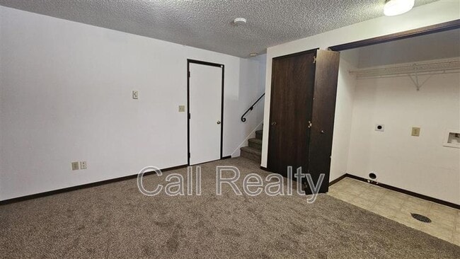 Building Photo - 719 S Century Ct