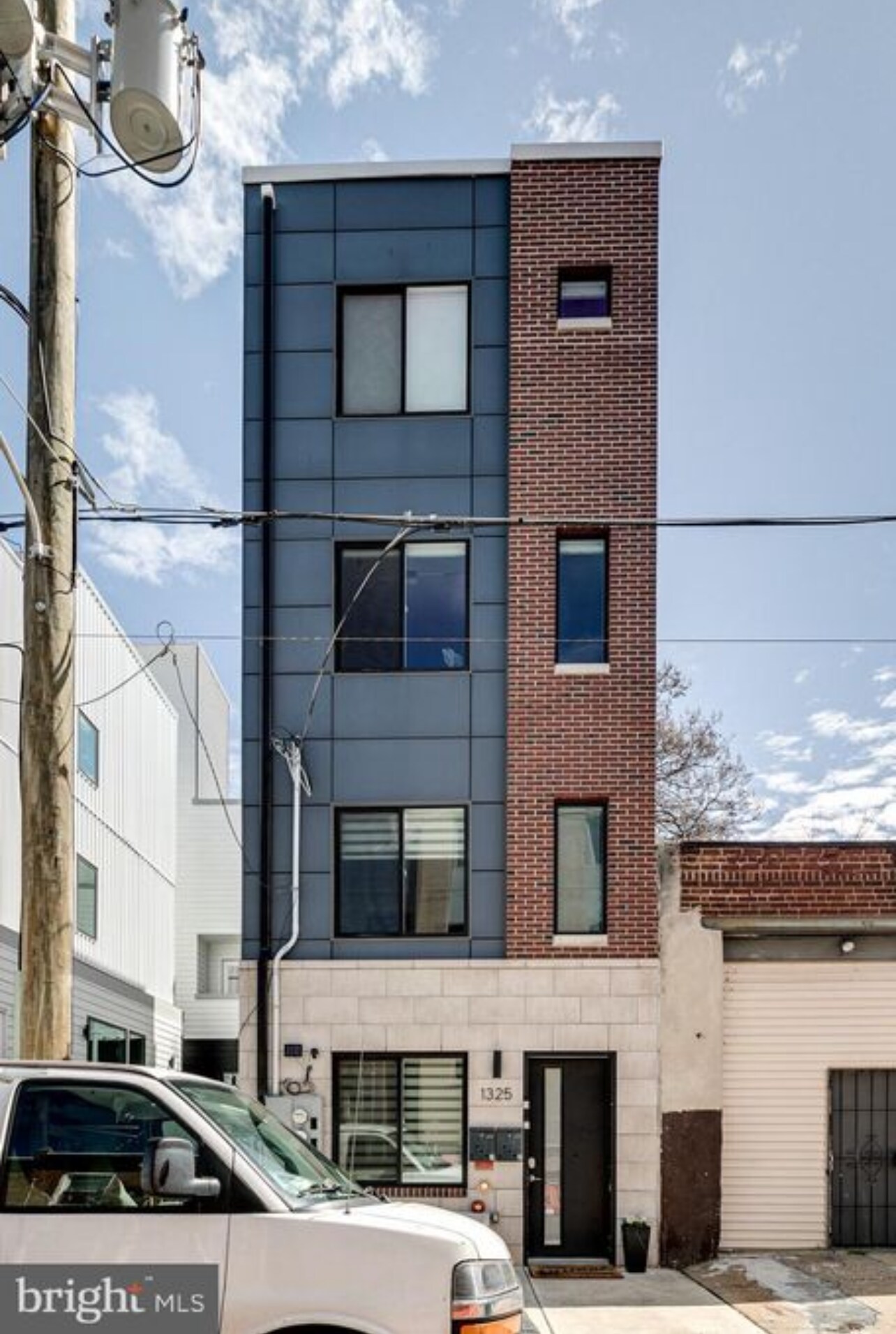 Building Photo - 1325 N Marston St