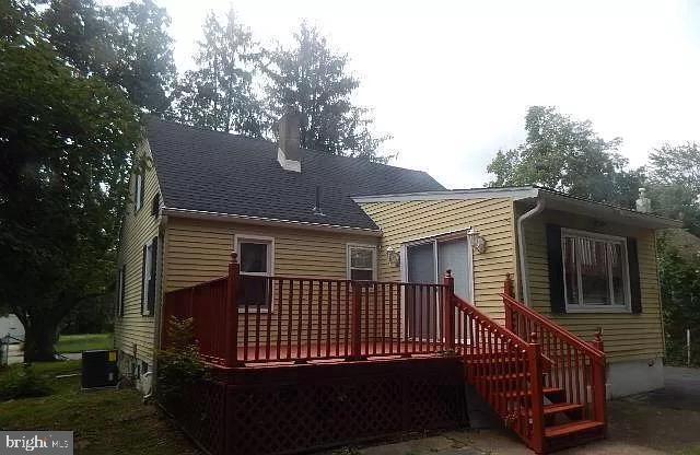 Building Photo - 32 Keswick Ave