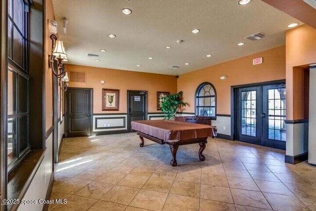 Building Photo - 708 Ventura Dr