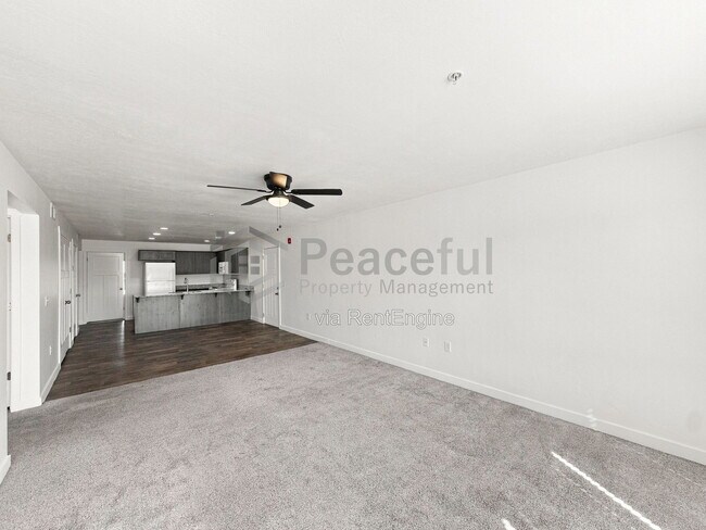 Building Photo - 756 E 500 S
