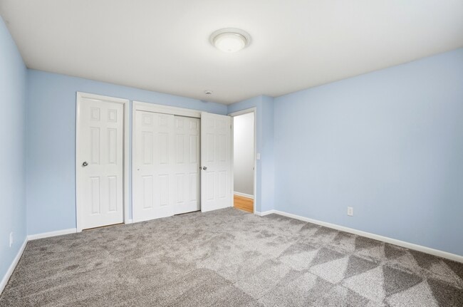 Building Photo - 2481 E Rahn Rd