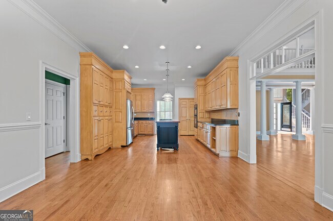 Building Photo - 235 Smokerise Trce