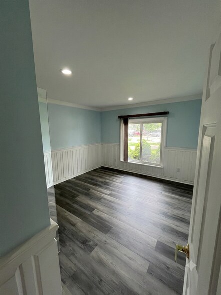 Building Photo - 14041 Brougham Dr