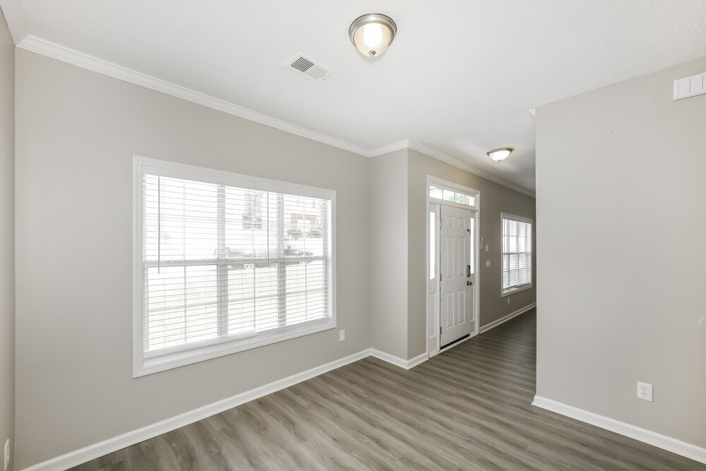 Building Photo - 1609 Blossom Dr