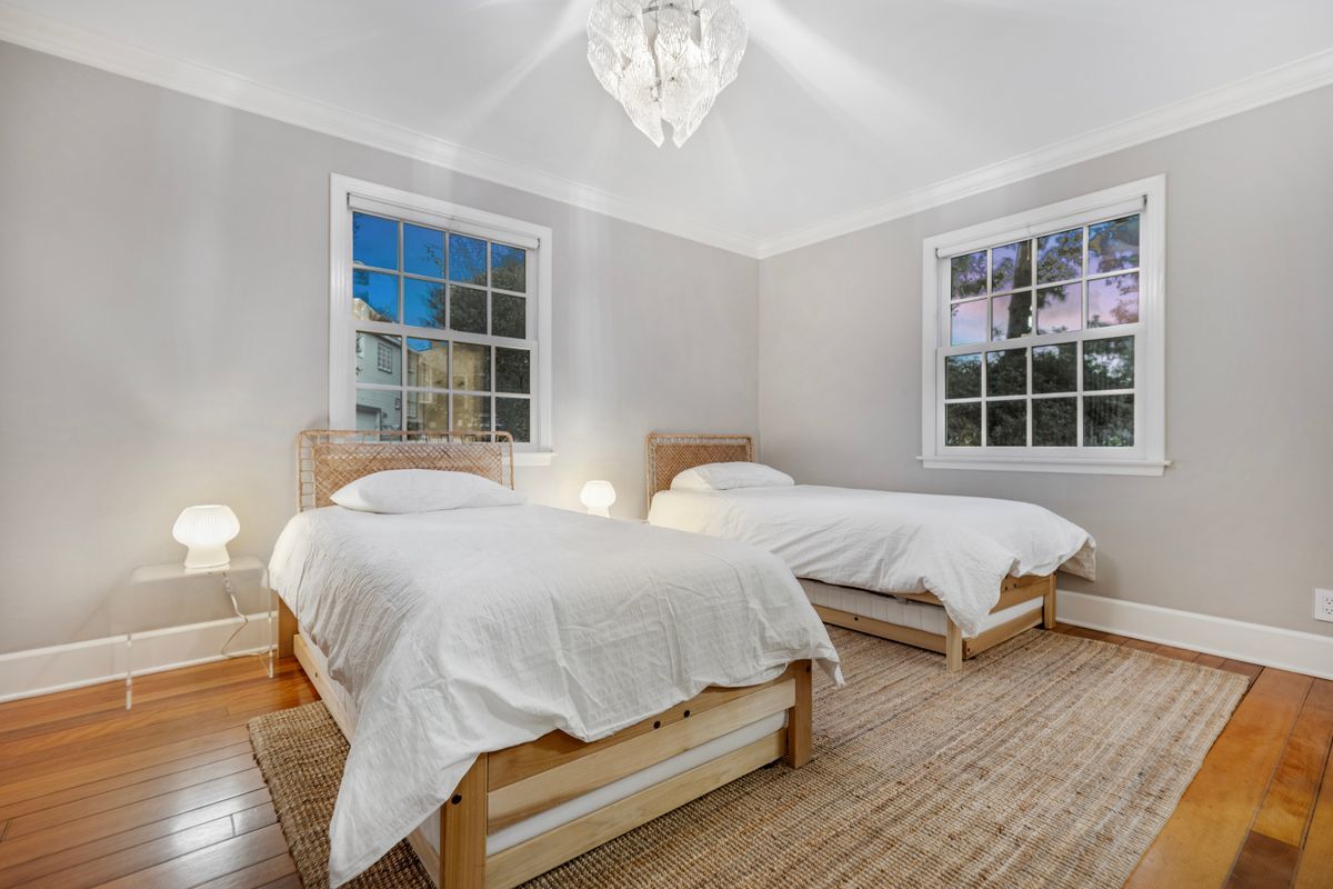 Building Photo - 163 Acari Dr