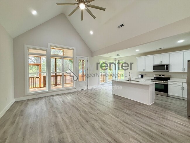 Building Photo - 732 Belle Vista Ave