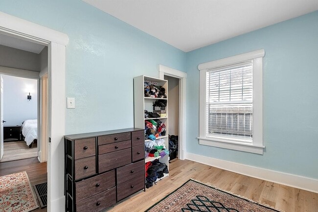 Building Photo - 244 S Volutsia Ave