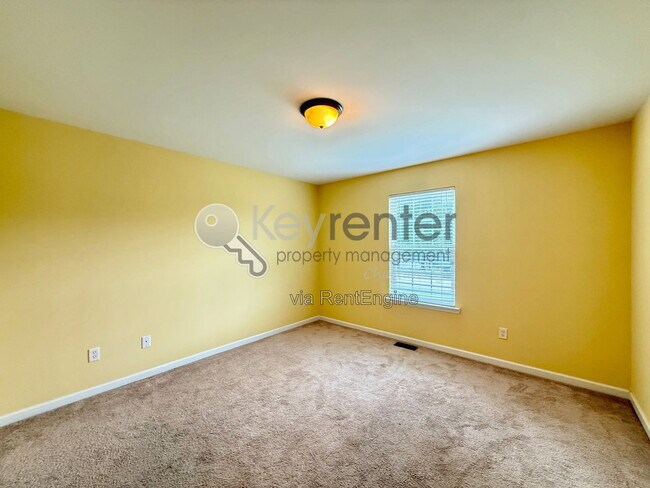 Building Photo - 7356 Tiercel Dr