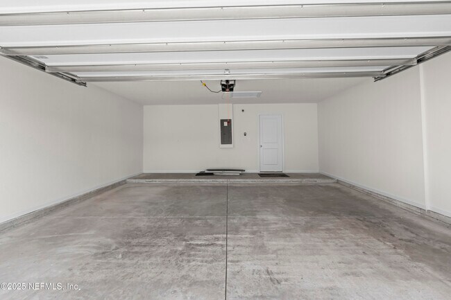 Building Photo - 11117 Buckner Ln