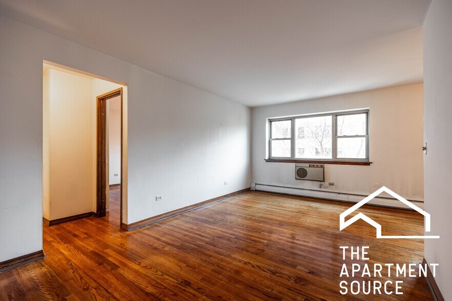 Building Photo - 420 W Aldine Ave