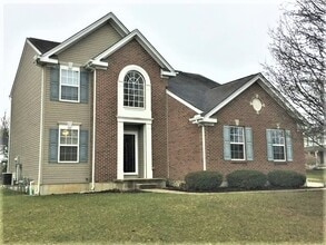 Building Photo - 325 Steeplechase Ln