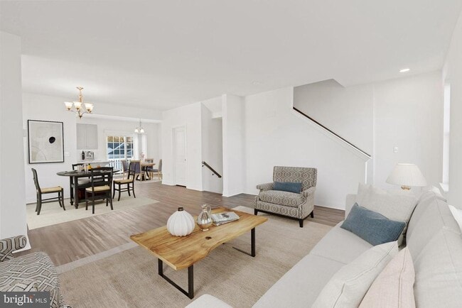 Building Photo - 1533 Schwinn St