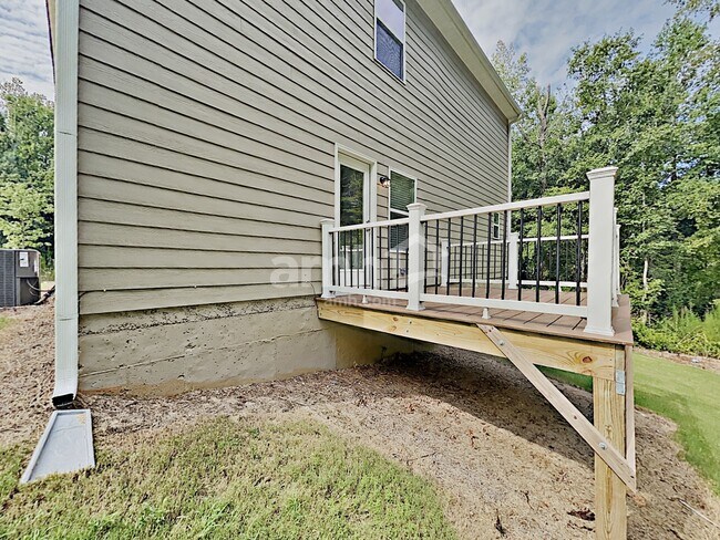 Building Photo - 159 Makenna Dr