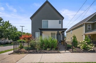 Building Photo - 2078 W 44th St