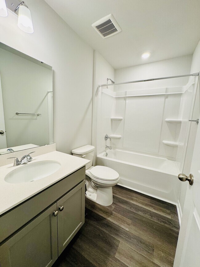 Building Photo - 809 Rivas Ct