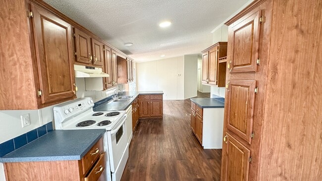 Building Photo - 16487 Brittany Way