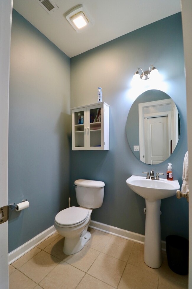Building Photo - Immaculate 4 bedroom 2.5 Bath home in Sagi...