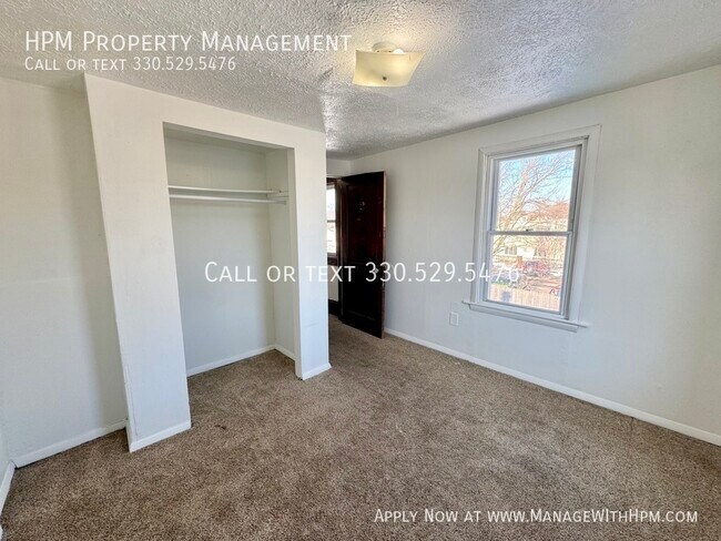 Building Photo - 2709 Abbott Pl NW