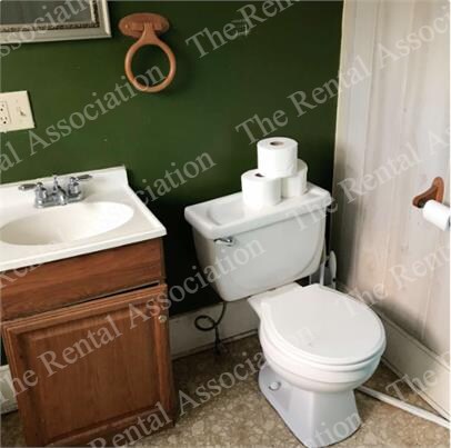 Building Photo - 214 S Bonner St