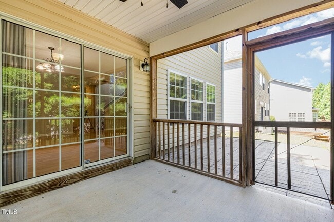 Building Photo - 128 Georgetowne Dr