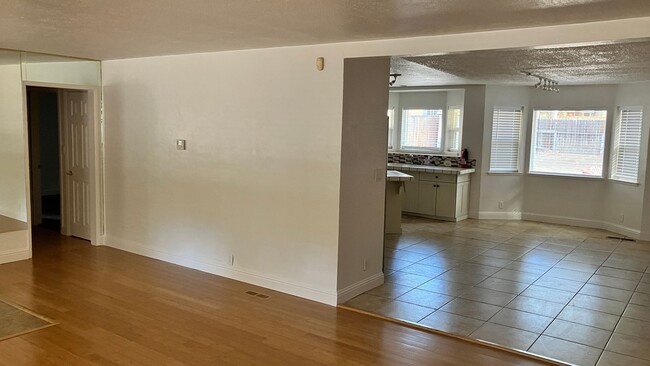 Building Photo - Long term rental with garage and large bac...