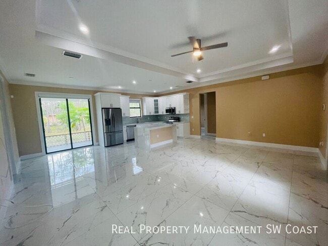 Building Photo - 4267 4th Ave SE