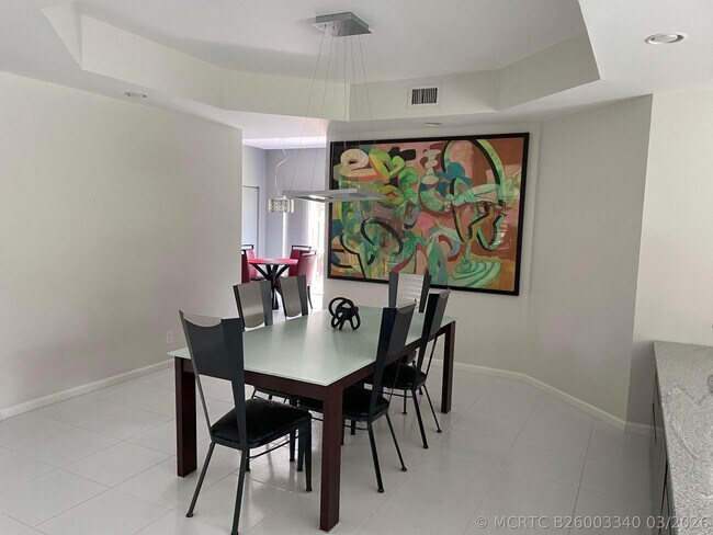Building Photo - 11530 Briarwood Cir