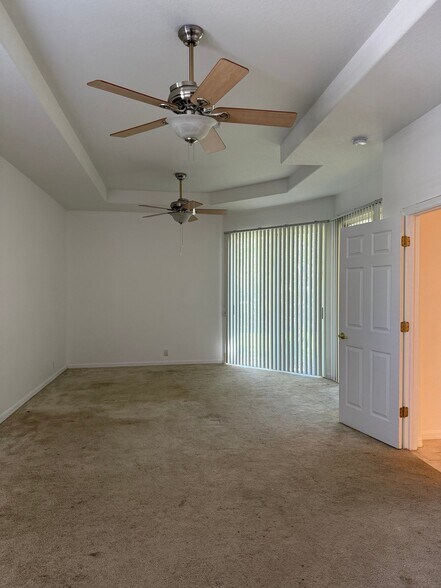 Building Photo - 2204 Elizabeth Way