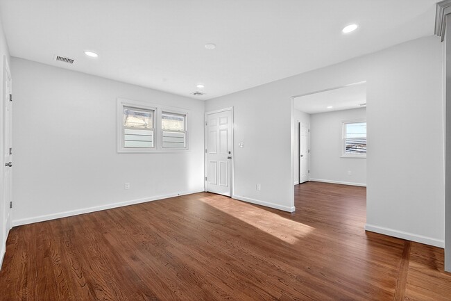 Building Photo - 269 Schuyler Ave