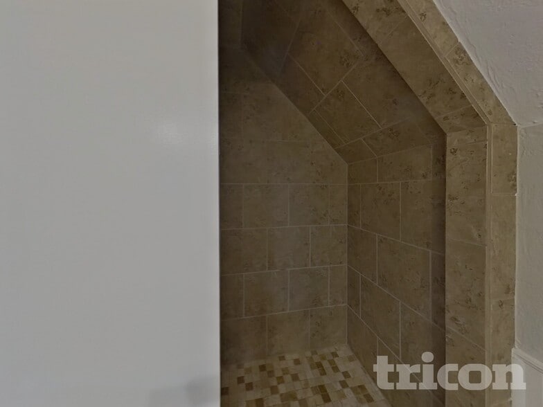 Building Photo - 1133 Norwood Dr