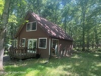 Building Photo - 2111 Spring Dr
