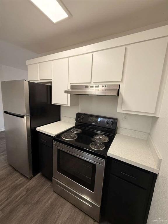 Building Photo - 12 West Dr