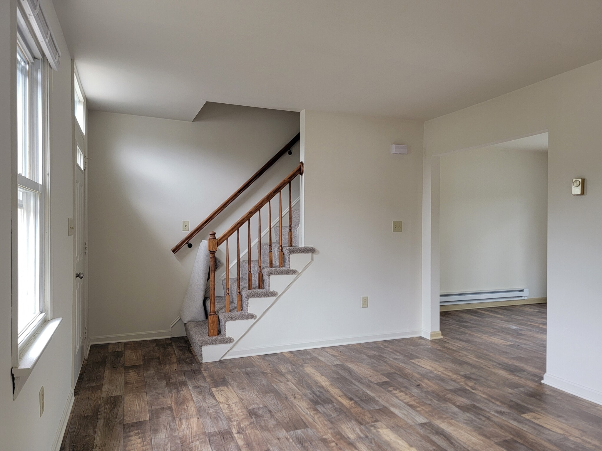 Building Photo - 31 Hilldale Dr