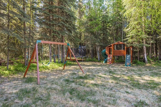 Building Photo - 2331 Blue Sparkle Dr