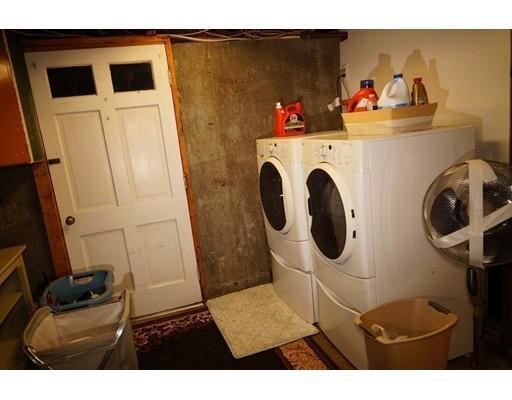 Building Photo - 13 Munroe Ave