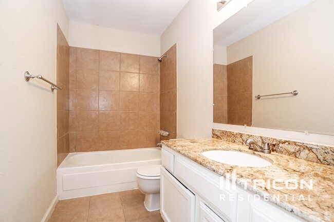 Building Photo - 12318 Flaxen Dr