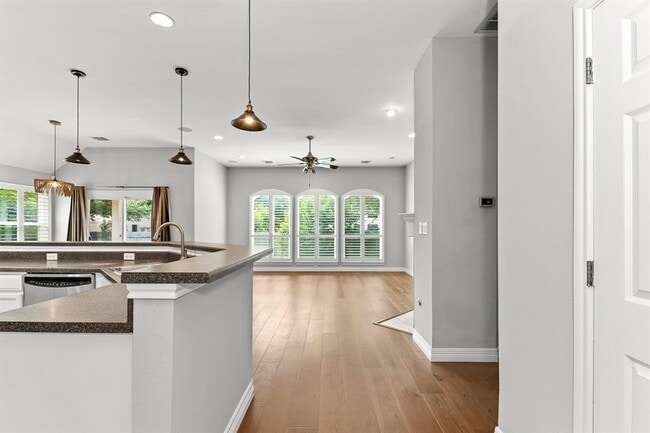 Building Photo - 7003 Currier Cove