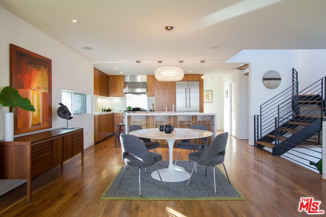 Building Photo - 1046 6th Ave